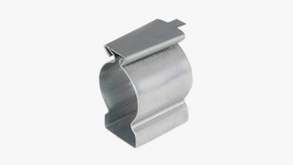 Abraçadeira tipo D com cunha